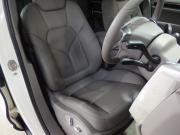 ポルシェ カイエン 正規ディーラー車　右ハンドル　 中古車