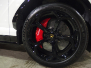 ランボルギーニ ウルス 正規ディーラー車　左ハンドル　純正22インチアルミ　レッドキャリパー 中古車