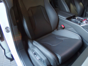 ランボルギーニ ウルス 正規ディーラー車　左ハンドル　純正22インチアルミ　レッドキャリパー 中古車