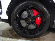 ランボルギーニ ウルス 正規ディーラー車　左ハンドル　純正22インチアルミ　レッドキャリパー 中古車