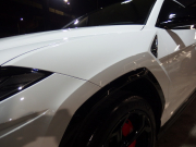 ランボルギーニ ウルス 正規ディーラー車　左ハンドル　純正22インチアルミ　レッドキャリパー 中古車