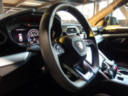 ランボルギーニ ウルス 正規ディーラー車　左ハンドル　純正22インチアルミ　レッドキャリパー 中古車