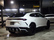 ランボルギーニ ウルス 正規ディーラー車　左ハンドル　純正22インチアルミ　レッドキャリパー 中古車