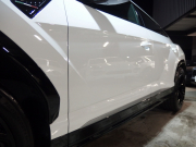 ランボルギーニ ウルス 正規ディーラー車　左ハンドル　純正22インチアルミ　レッドキャリパー 中古車