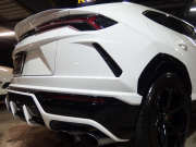 ランボルギーニ ウルス 正規ディーラー車　左ハンドル　純正22インチアルミ　レッドキャリパー 中古車