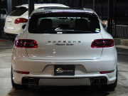 ポルシェ&nbsp;マカン&nbsp;ターボ　PDK 正規ディーラー車　スポーツクロノパッケージ　レッドレザー　EUR-GTエアロ　22inアルミ&nbsp;中古車