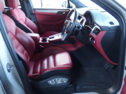 ポルシェ&nbsp;マカン&nbsp;ターボ　PDK 正規ディーラー車　スポーツクロノパッケージ　レッドレザー　EUR-GTエアロ　22inアルミ&nbsp;中古車