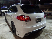 ポルシェ&nbsp;カイエン&nbsp;ターボ　正規ディーラー車　左ハンドル　EUR-GTエアロ　22inアルミ　サンルーフ　エアサス　&nbsp;中古車