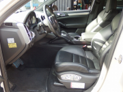 ポルシェ&nbsp;カイエン&nbsp;ターボ　正規ディーラー車　左ハンドル　EUR-GTエアロ　22inアルミ　サンルーフ　エアサス　&nbsp;中古車