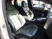 ポルシェ&nbsp;カイエン&nbsp;ターボ　正規ディーラー車　左ハンドル　EUR-GTエアロ　22inアルミ　サンルーフ　エアサス　&nbsp;中古車