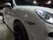 ポルシェ&nbsp;カイエン&nbsp;ターボ　正規ディーラー車　左ハンドル　EUR-GTエアロ　22inアルミ　サンルーフ　エアサス　&nbsp;中古車