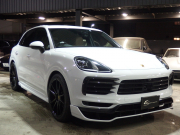 ポルシェ&nbsp;カイエン&nbsp;ワンオーナー　正規ディーラー車　EUR-GTエアロ　ES22inアルミ　ローダウン　アダプティブクルーズコントロール　&nbsp;中古車