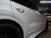 ポルシェ&nbsp;カイエン&nbsp;ワンオーナー　正規ディーラー車　EUR-GTエアロ　ES22inアルミ　ローダウン　アダプティブクルーズコントロール　&nbsp;中古車