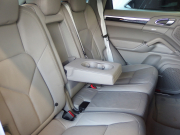 ポルシェ カイエン ワンオーナー　正規ディーラー車　右ハンドル　パノラマサンルーフ  EUR-GTエアロ　ES22インチアルミ　ESダウンサス 中古車