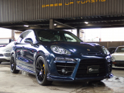 ポルシェ カイエン ワンオーナー　正規ディーラー車　右ハンドル　パノラマサンルーフ  EUR-GTエアロ　ES22インチアルミ　ESダウンサス 中古車