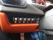 ランボルギーニ&nbsp;ウラカン&nbsp;LP610-4 正規ディラー車　左ハンドル　2015年モデル　エレガンテインテリア　フロントリフター　ローダウン&nbsp;中古車