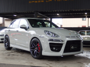 ポルシェ&nbsp;カイエン&nbsp;プラチナエディション　アダプティブクルーズコントロール　EUR-GTエアロ　ES22inアルミ　ESサウンサス　正規ディーラー車&nbsp;中古車