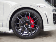 ポルシェ&nbsp;カイエン&nbsp;プラチナエディション　アダプティブクルーズコントロール　EUR-GTエアロ　ES22inアルミ　ESサウンサス　正規ディーラー車&nbsp;中古車