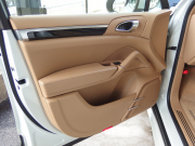 ポルシェ カイエン 2014年モデル　ベース　EUR-GTエアロ　ES22inアルミ　ESダウンサス　ESスポーツマフラー　 中古車