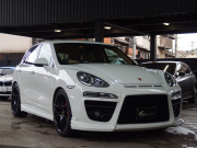 ポルシェ カイエン 2014年モデル　ベース　EUR-GTエアロ　ES22inアルミ　ESダウンサス　ESスポーツマフラー　 中古車