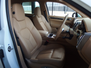 ポルシェ カイエン 2014年モデル　ベース　EUR-GTエアロ　ES22inアルミ　ESダウンサス　ESスポーツマフラー　 中古車