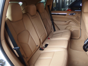 ポルシェ&nbsp;カイエン&nbsp;ワンオーナー　正規ディーラー車　右ハンドル　ベージュレザー&nbsp;中古車