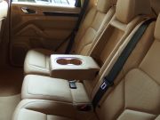 ポルシェ&nbsp;カイエン&nbsp;ワンオーナー　正規ディーラー車　右ハンドル　ベージュレザー&nbsp;中古車