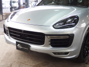 ポルシェ カイエン GTS スポーツクロノパッケージ　正規ディーラー車　アダプティブクルーズコントロール　右ハンドル　スポーツエキゾースト　LEDヘッドライト 中古車