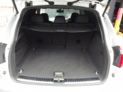 ポルシェ カイエン V6 正規ディーラー車　右ハンドル　レーンチェンジアシスト　シートヒーター  ブラックレザーシート　純正アルミ　純正ナビ・TV 中古車