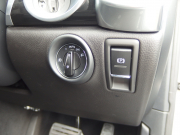 ポルシェ カイエン V6 正規ディーラー車　右ハンドル　レーンチェンジアシスト　シートヒーター  ブラックレザーシート　純正アルミ　純正ナビ・TV 中古車