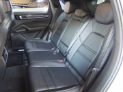 ポルシェ カイエン S スポーツクロノパッケージ　正規ディーラー車　ワンオーナー　パノラマサンルーフ  エアサス　純正21inアルミ　リアアスクルステアリング 中古車