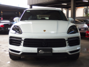 ポルシェ カイエン S スポーツクロノパッケージ　正規ディーラー車　ワンオーナー　パノラマサンルーフ  エアサス　純正21inアルミ　リアアスクルステアリング 中古車