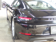 ポルシェ&nbsp;718 ケイマン&nbsp;正規ディーラー車　ブラックレザーシート　純正ナビ　バックカメラ　電動格納ミラー　オートライト  パークトロニック　純正アルミ&nbsp;中古車