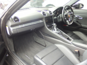 ポルシェ&nbsp;718 ケイマン&nbsp;正規ディーラー車　ブラックレザーシート　純正ナビ　バックカメラ　電動格納ミラー　オートライト  パークトロニック　純正アルミ&nbsp;中古車