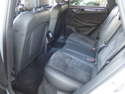 ポルシェ マカン S PDK 正規ディーラー車　右ハンドル　走行2.5万キロ台　Dメモリー付きパワーシート　純正ナビ・TV  バックカメラ 中古車