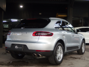 ポルシェ マカン S PDK 正規ディーラー車　右ハンドル　走行2.5万キロ台　Dメモリー付きパワーシート　純正ナビ・TV  バックカメラ 中古車