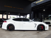 ポルシェ パナメーラ 正規ディーラー車  右ハンドル  EUR-GTエアロ  22inアルミ　ESダウンサス 中古車