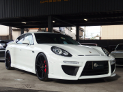 ポルシェ パナメーラ 正規ディーラー車  右ハンドル  EUR-GTエアロ  22inアルミ　ESダウンサス 中古車