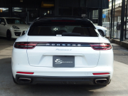 ポルシェ&nbsp;パナメーラ スポーツツーリスモ&nbsp;4　正規ディーラー車　PDK　パノラマサンルーフ　エアサス　&nbsp;中古車