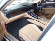 ポルシェ&nbsp;パナメーラ スポーツツーリスモ&nbsp;4　正規ディーラー車　PDK　パノラマサンルーフ　エアサス　&nbsp;中古車