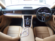 ポルシェ&nbsp;パナメーラ スポーツツーリスモ&nbsp;4　正規ディーラー車　PDK　パノラマサンルーフ　エアサス　&nbsp;中古車