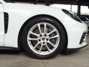 ポルシェ&nbsp;パナメーラ スポーツツーリスモ&nbsp;4　正規ディーラー車　PDK　パノラマサンルーフ　エアサス　&nbsp;中古車