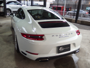 ポルシェ 911(Type991.2) 正規ディーラー車　右ハンドル　純正ナビCarPlay付き　社外バックカメラ　純正19インチアルミ　 中古車
