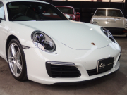 ポルシェ 911(Type991.2) 正規ディーラー車　右ハンドル　純正ナビCarPlay付き　社外バックカメラ　純正19インチアルミ　 中古車