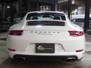 ポルシェ 911(Type991.2) 正規ディーラー車　右ハンドル　純正ナビCarPlay付き　社外バックカメラ　純正19インチアルミ　 中古車