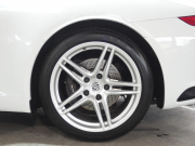 ポルシェ 911(Type991.2) 正規ディーラー車　右ハンドル　純正ナビCarPlay付き　社外バックカメラ　純正19インチアルミ　 中古車