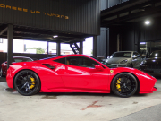 フェラーリ 488GTB 新車並行　ロベルタフロントリフター　フォージーアート21/22インチアルミ　ES可変バルブマフラー　ESエアロニウム（F /Sカナード） 中古車