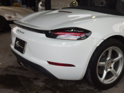 ポルシェ&nbsp;718 ボクスター&nbsp;スポーツクロノパッケージ　正規ディーラー車　右ハンドル　シートヒーター  オートエアコン　純正ナビ　社外地デジチューナー&nbsp;中古車