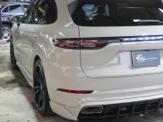 ポルシェ カイエン スポーツクロノパッケージ　EUR-GTエアロ　社外22in クレヨンオールペイント　エントリードライブ  CarPlay エアサス 中古車