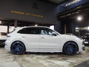 ポルシェ カイエン スポーツクロノパッケージ　EUR-GTエアロ　社外22in クレヨンオールペイント　エントリードライブ  CarPlay エアサス 中古車